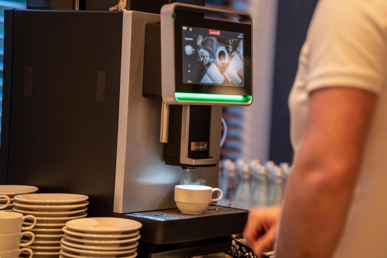 Belmonte Hotel Krynica-Zdroj Exteriör bild A coffee machine
